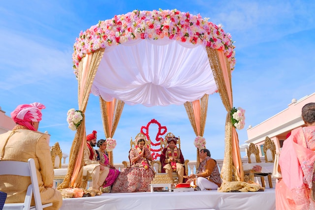 Indian and Asian Wedding Good Wedding Service Décor Planner in London.