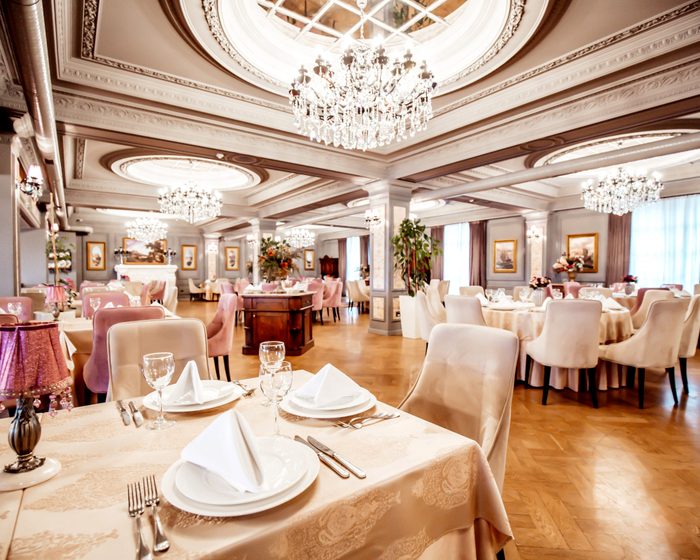 Classic luxury style wedding delightful dining Indian and Asian wedding London
